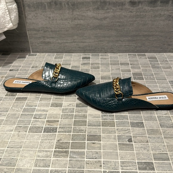 Steve Madden foreseen turquoise crocodile mules - Picture 7 of 8